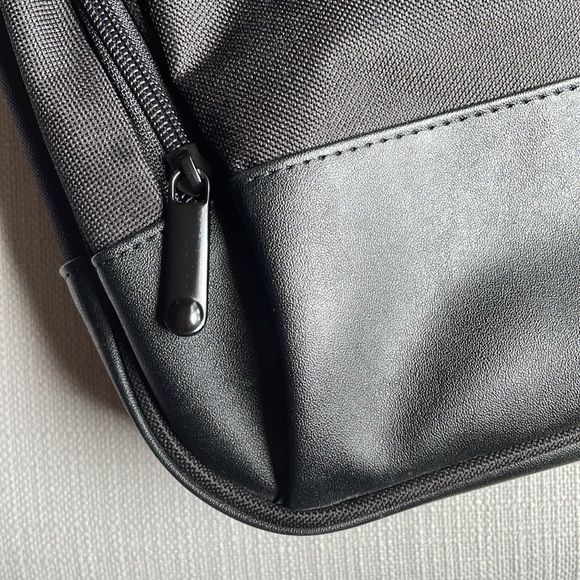 LENOVO thinkpad protective laptop bag top loader - Picture 3 of 11